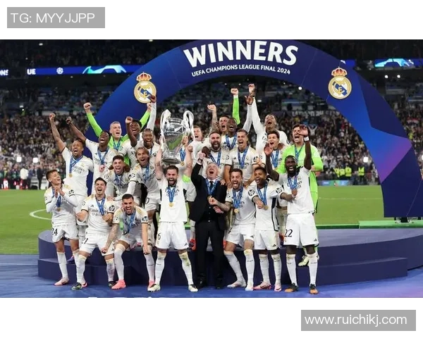 足球明星的辉煌历程与世界级成就揭秘