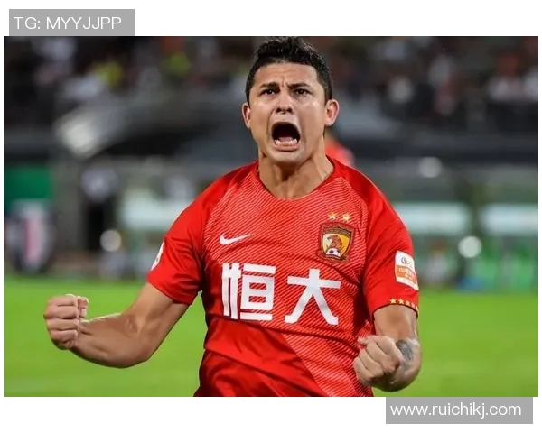 足球巨星重返中国赛场精彩瞬间回顾与球迷互动盛况